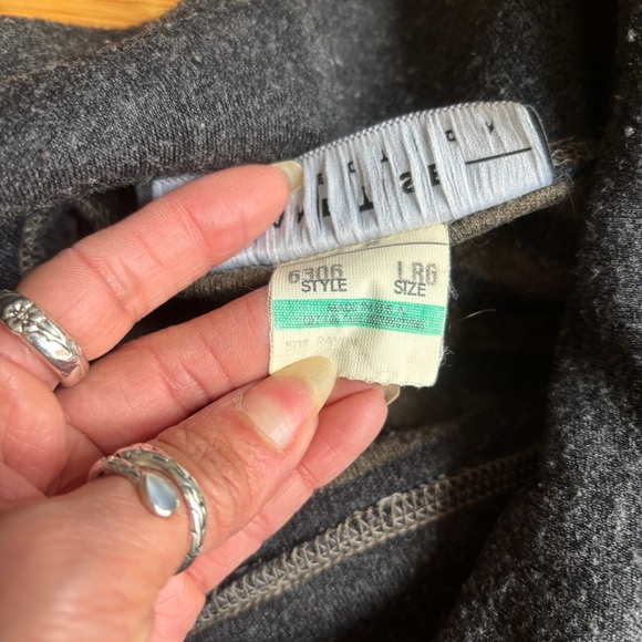 Vintage 80s Jane Tise handmade striped turtleneck - Picture 3 of 6